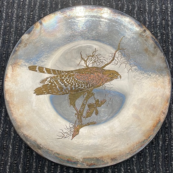 Reed & Barton Damascene Silverplated Audubon Red Shouldered Hawk Plate - Picture 1 of 8
